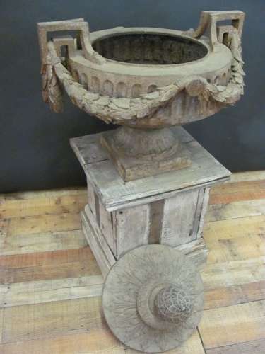 19TH CENTURY FRENCH IRON URN BY DUCEL