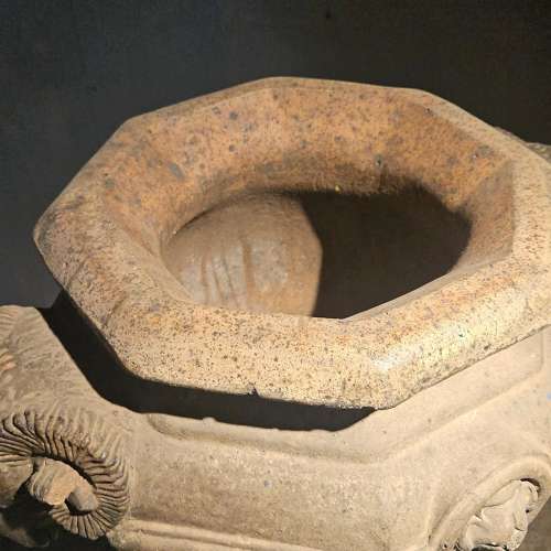 ENGLISH ARTS AND CRAFTS TERRACOTTA URN