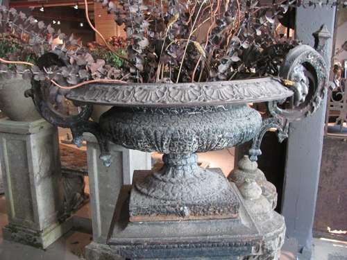 19TH CENTURY FRENCH URN ON PEDESTAL