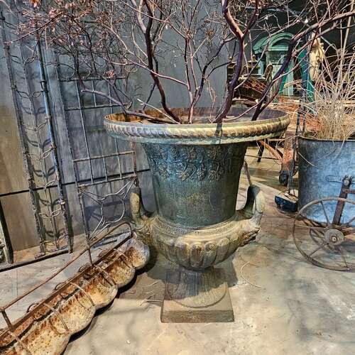 LARGE CONTINENTAL CAST IRON URN