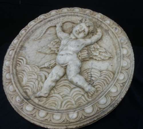 EARLY 19TH CENTURY CARVED MARBLE ROUNDEL