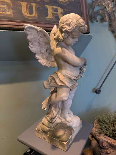 MARBLE CHERUB