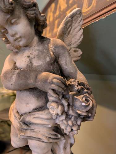 MARBLE CHERUB