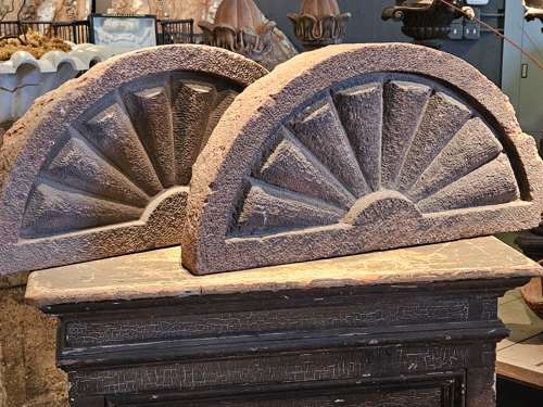 CARVED LUNETTE FORM ARCHITECTURAL ELEMENTS