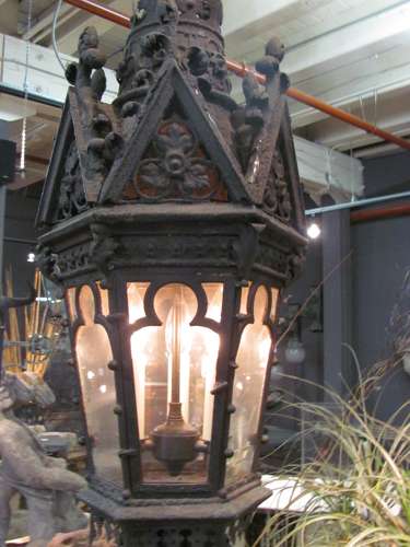19TH CENTURY ENGLISH IRON HANGING LANTERN
