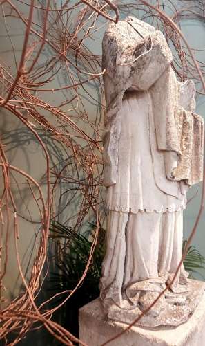 ITALIAN MARBLE STATUE ON PEDESTAL