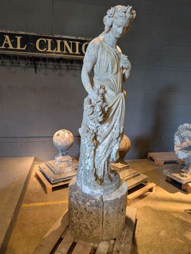 STATUE OF A MAIDEN