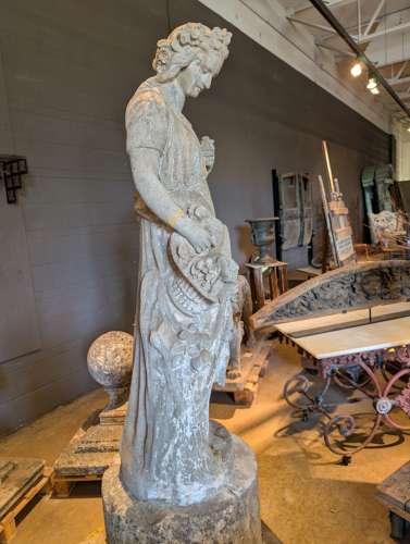 STATUE OF A MAIDEN