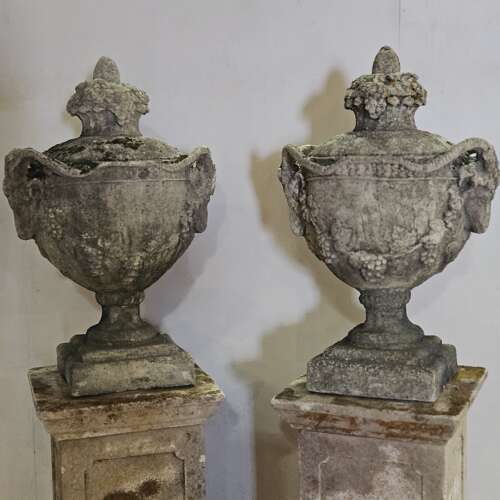 FRENCH RAM'S HEAD FINIALS