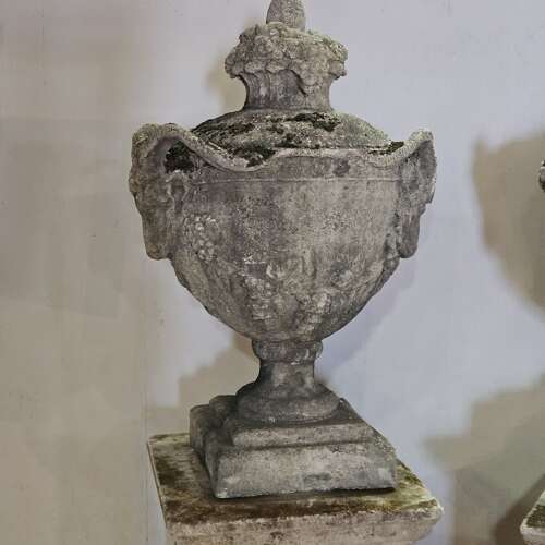 FRENCH RAM'S HEAD FINIALS