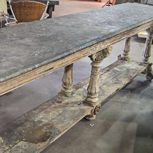 LARGE ITALIAN TABLE