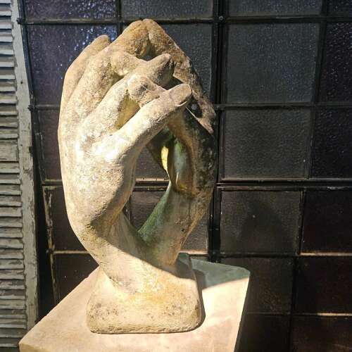 ENTWINED HANDS